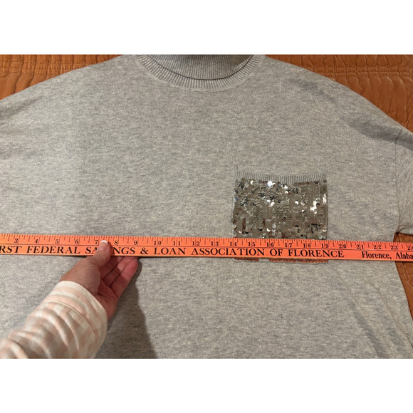 DKNY Women’s Gray Turtleneck Sweater with Sequined Pocket Size MEDIUM Holiday - Picture 8 of 8